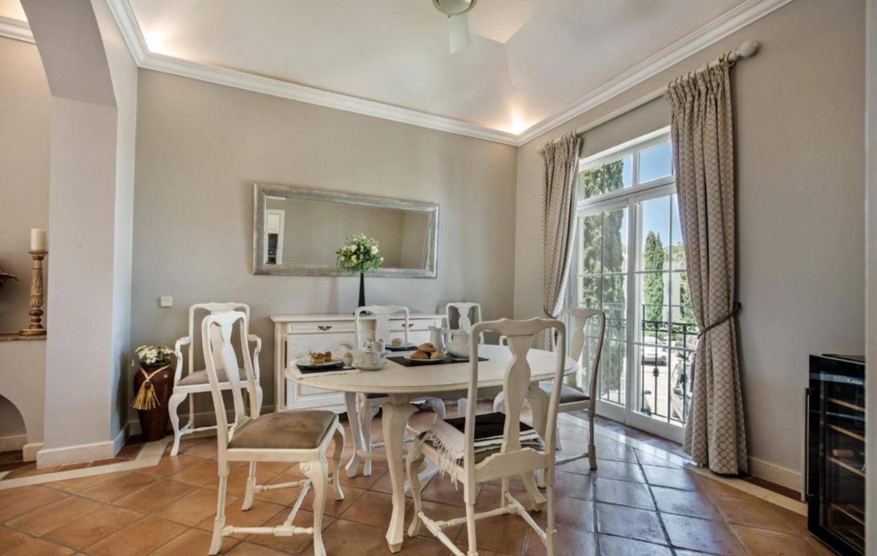 Appartamento Beautiful 2-bed Golf Pool